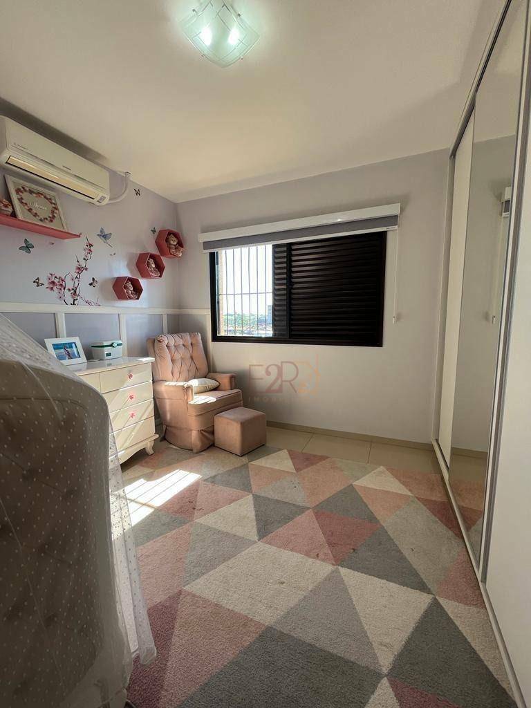 Apartamento à venda com 3 quartos, 125m² - Foto 8