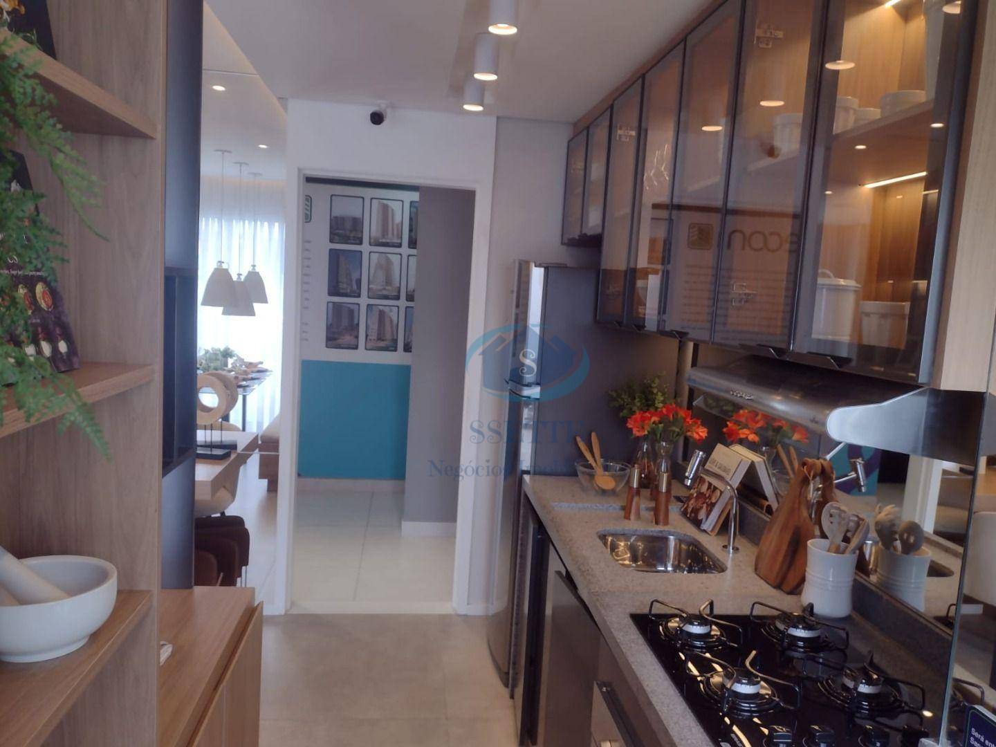 Apartamento à venda com 2 quartos, 37m² - Foto 14