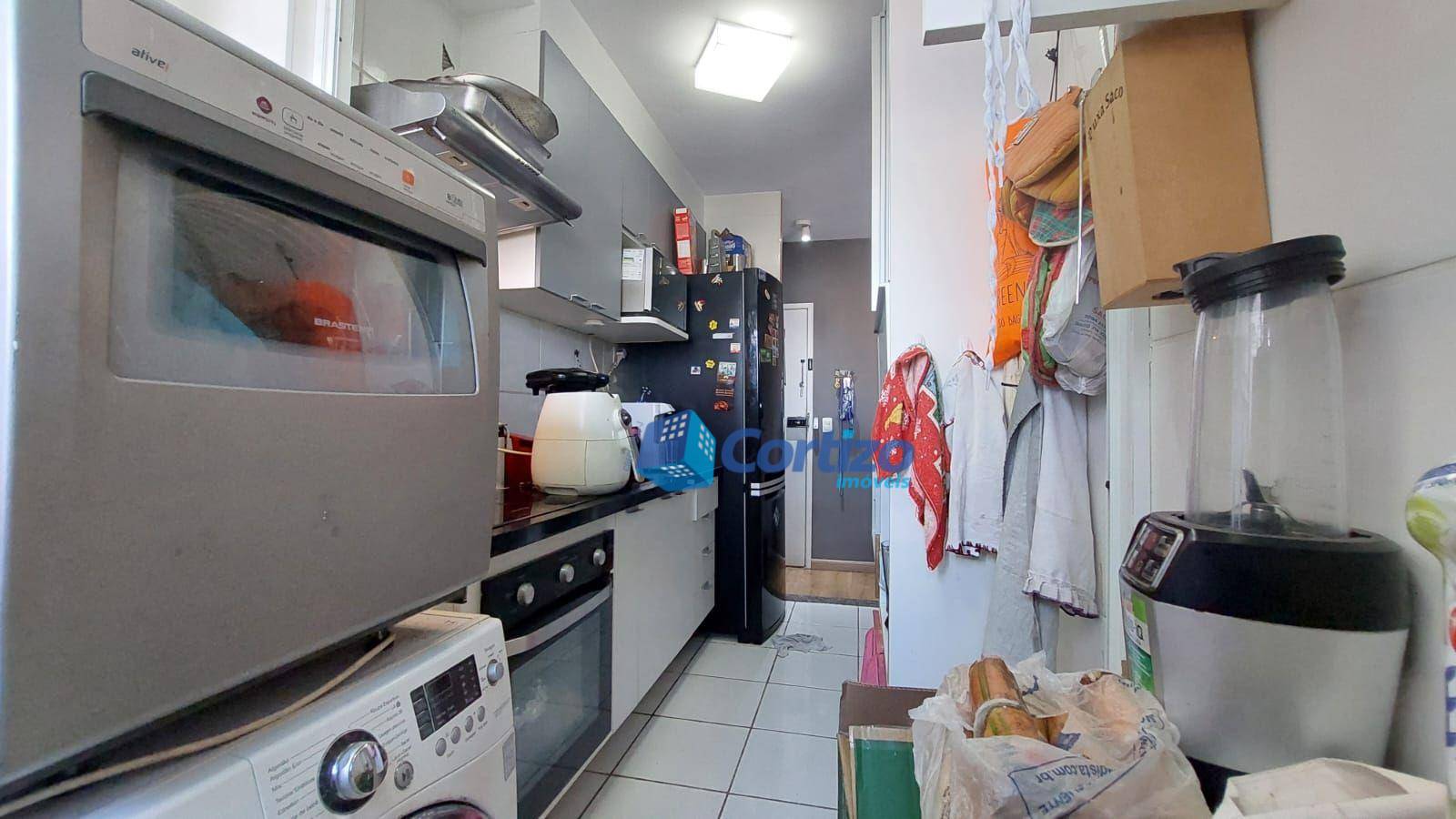 Apartamento à venda com 2 quartos, 69m² - Foto 7