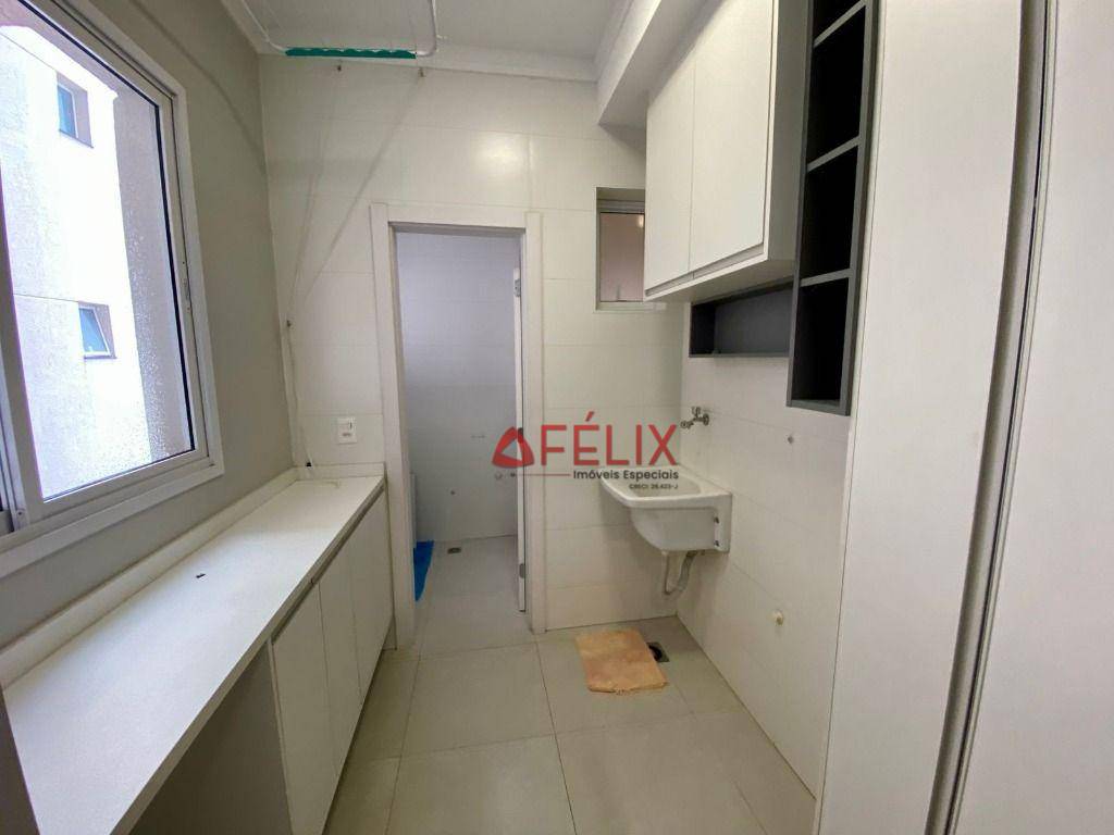 Apartamento à venda com 3 quartos, 142m² - Foto 11