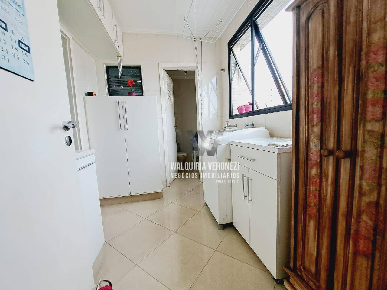 Apartamento à venda com 3 quartos, 135m² - Foto 12