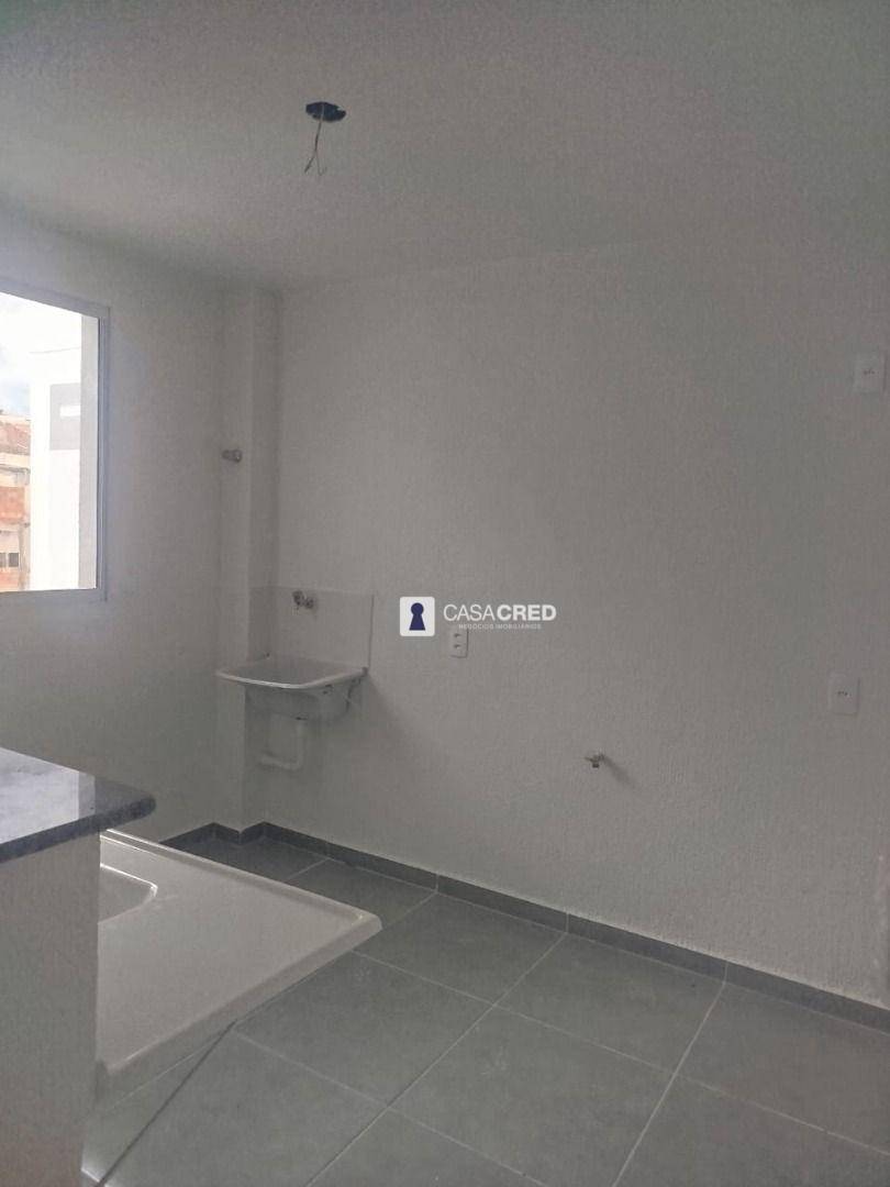 Apartamento para alugar com 2 quartos, 45m² - Foto 3