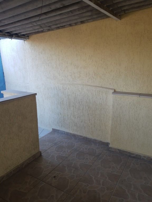 Sobrado à venda com 3 quartos, 120m² - Foto 4