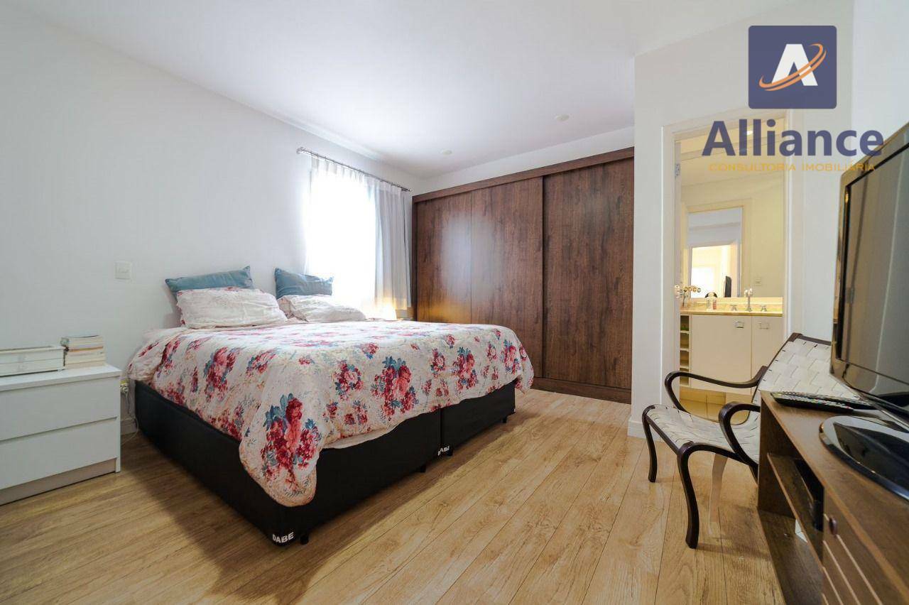 Apartamento à venda com 3 quartos, 162m² - Foto 14