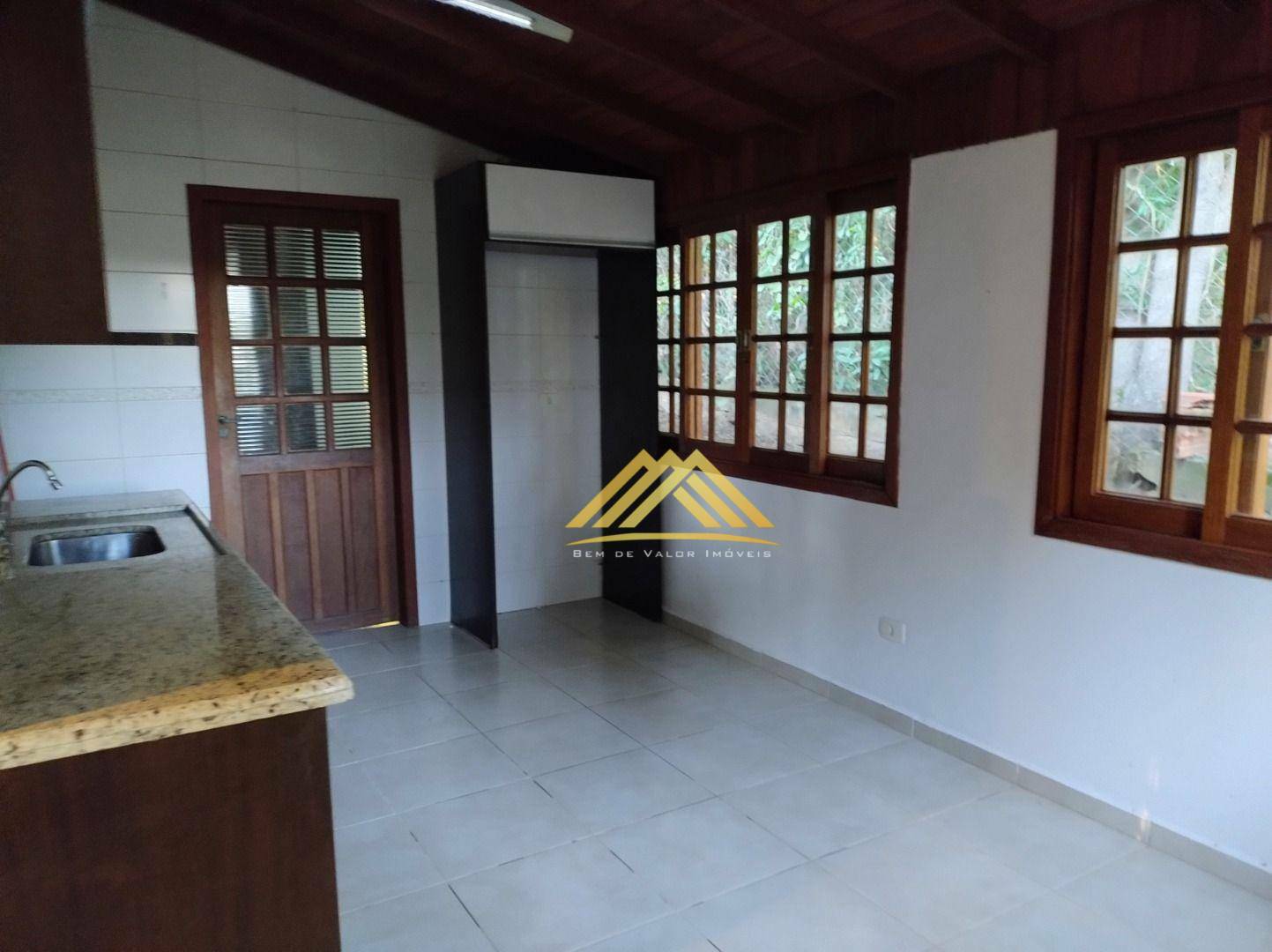 Casa à venda e aluguel com 3 quartos, 400m² - Foto 21