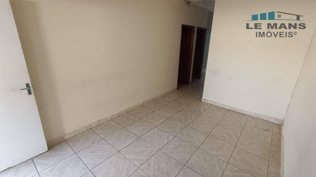 Casa de Condomínio à venda e aluguel com 2 quartos, 64m² - Foto 5