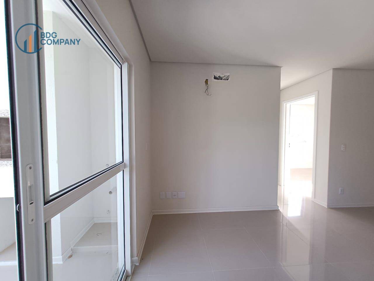 Apartamento para alugar com 2 quartos, 70m² - Foto 28