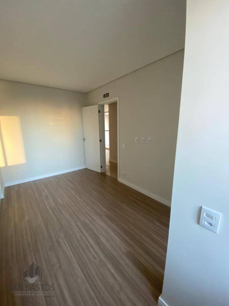 Apartamento à venda com 3 quartos, 148m² - Foto 12