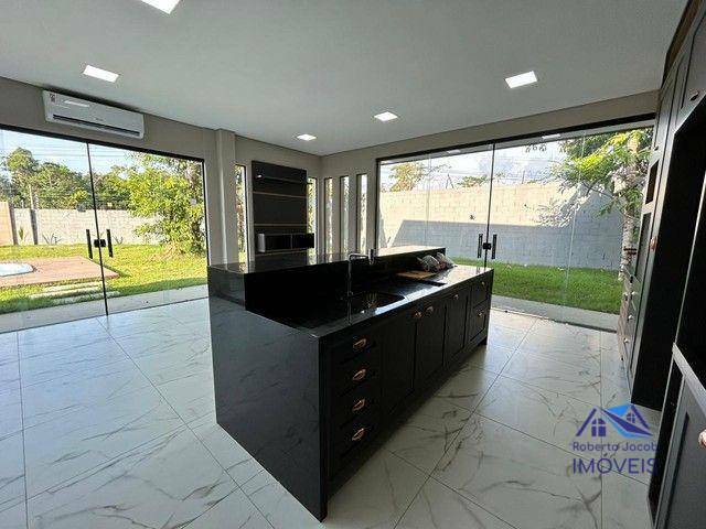 Casa de Condomínio à venda com 4 quartos, 260m² - Foto 4