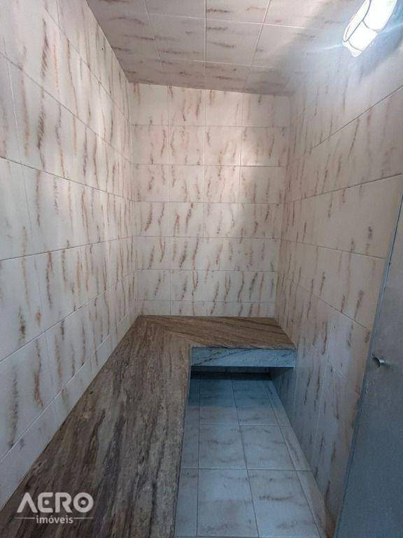 Casa, 3 quartos, 308 m² - Foto 18