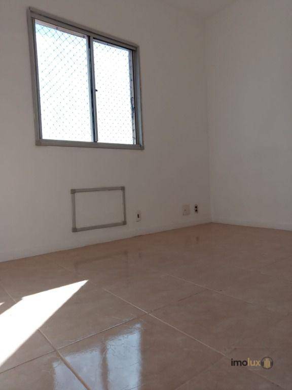 Apartamento à venda com 3 quartos, 67m² - Foto 7