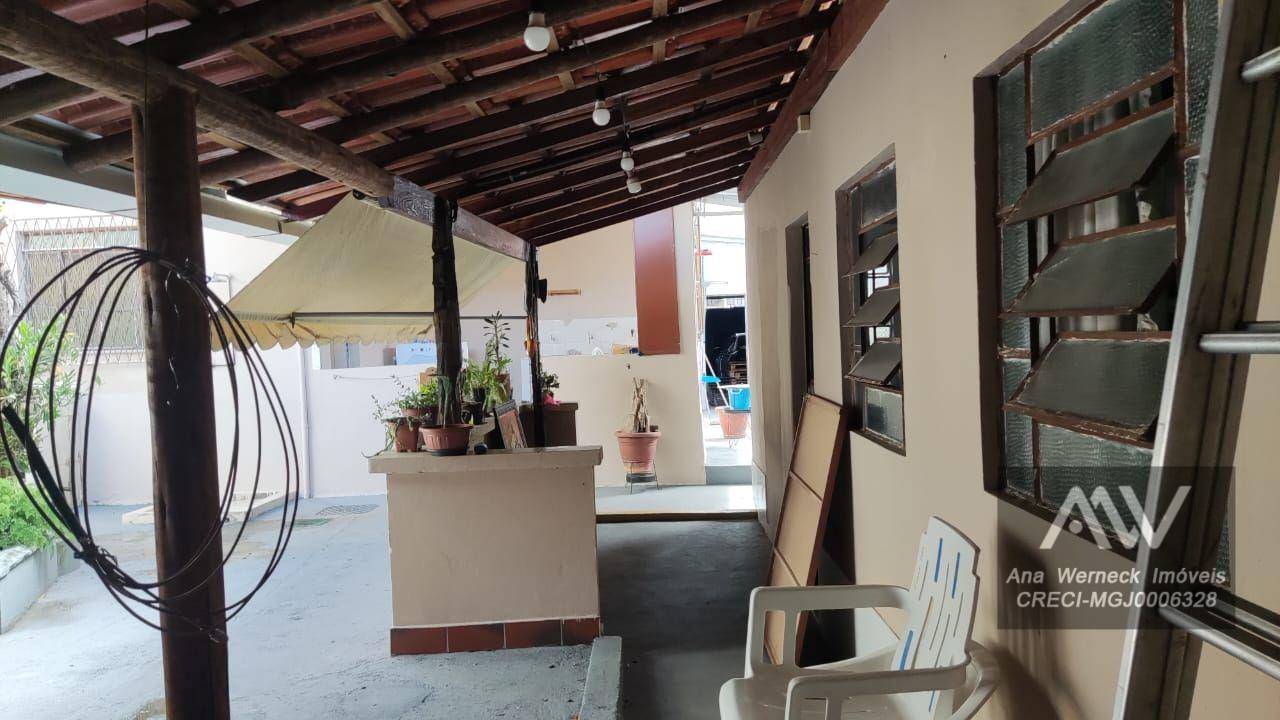 Casa à venda com 5 quartos, 170m² - Foto 30