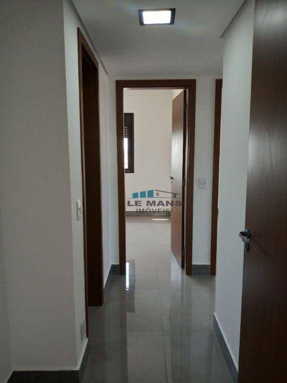 Apartamento para alugar com 3 quartos, 98m² - Foto 15