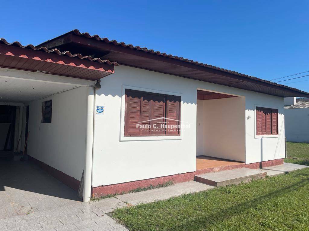 Casa à venda com 3 quartos, 156m² - Foto 1