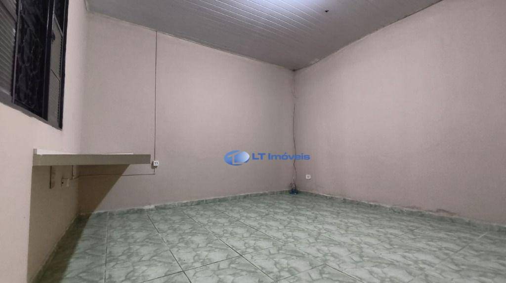 Casa para alugar com 3 quartos, 175m² - Foto 12