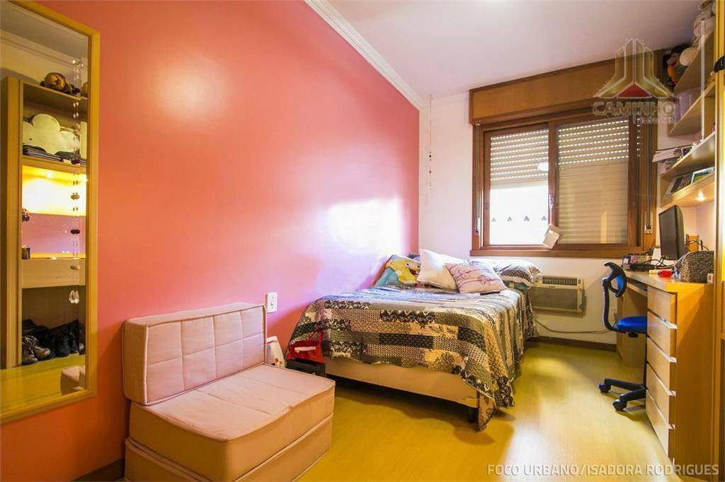 Apartamento à venda com 3 quartos, 153m² - Foto 3