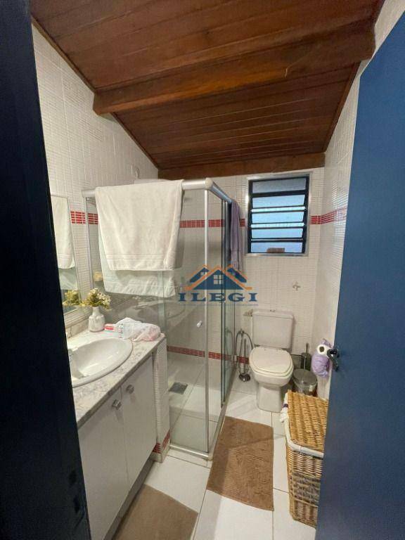 Casa de Condomínio para alugar com 6 quartos, 600m² - Foto 9