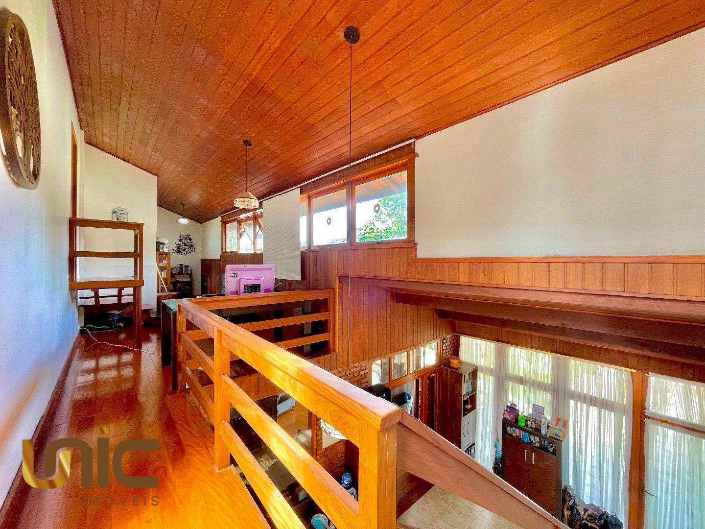 Casa à venda com 4 quartos, 220m² - Foto 34