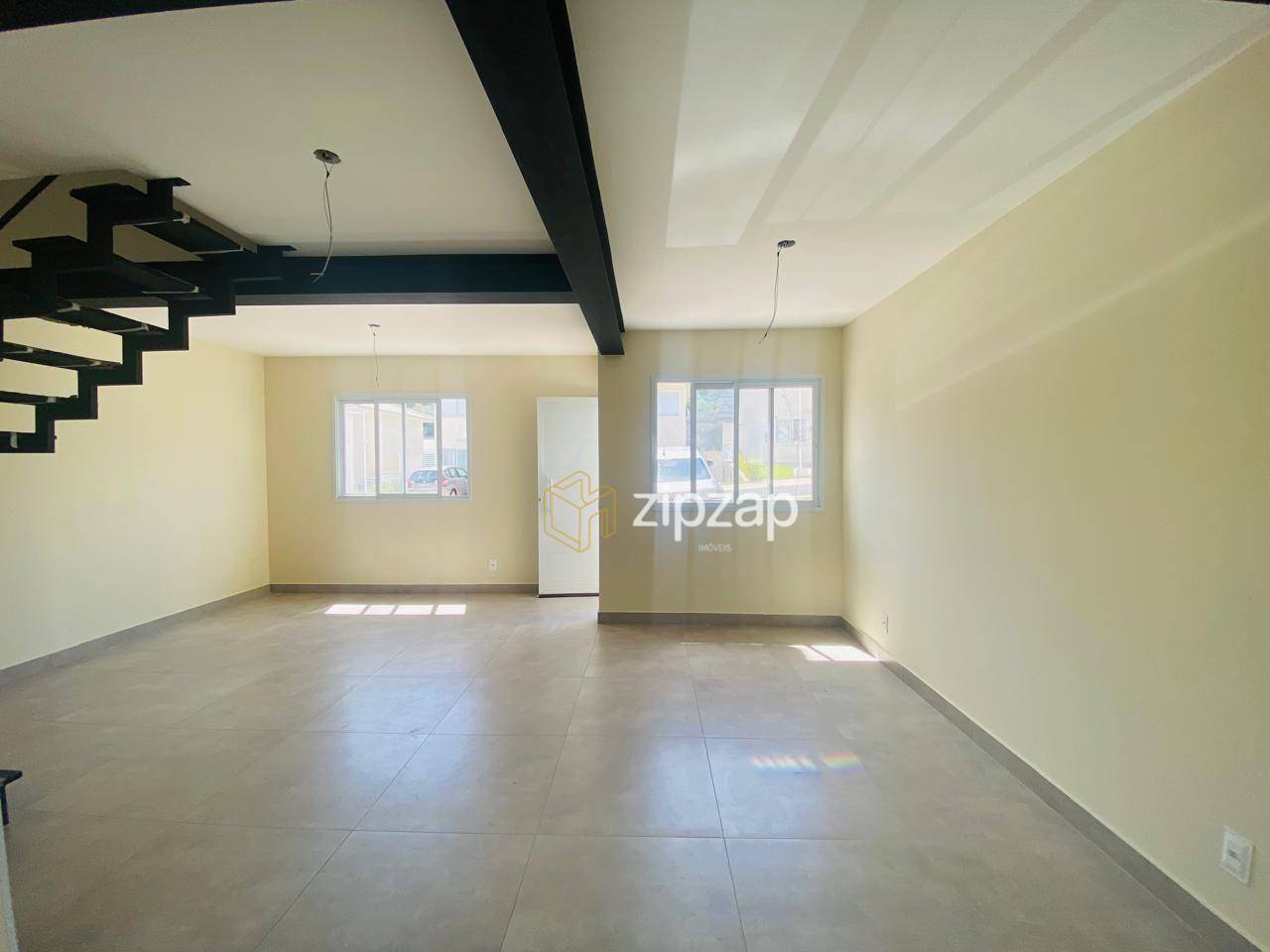 Casa para alugar com 3 quartos, 96m² - Foto 1