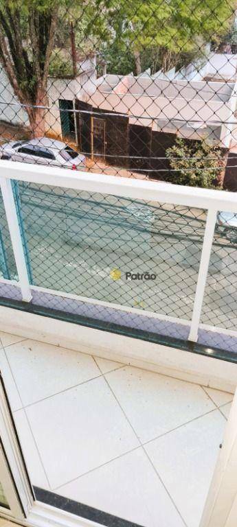 Apartamento para alugar com 3 quartos, 70m² - Foto 11