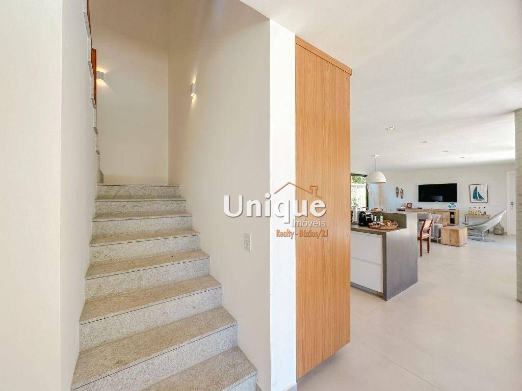 Casa à venda com 5 quartos, 270m² - Foto 15