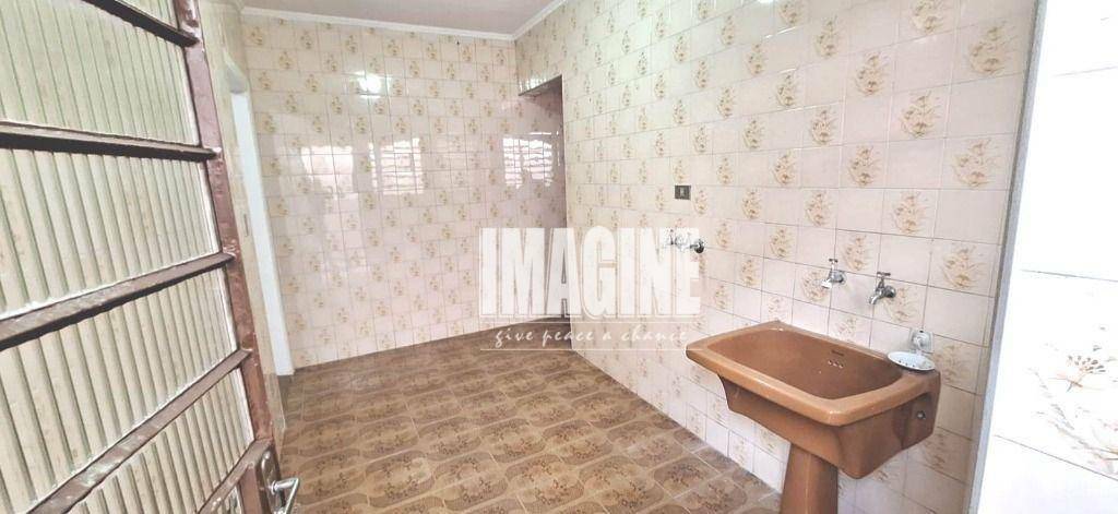 Casa à venda com 3 quartos, 150m² - Foto 13