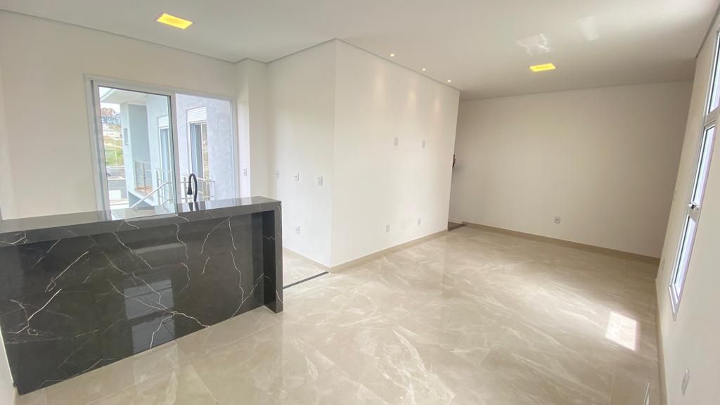 Casa à venda com 4 quartos, 125m² - Foto 6