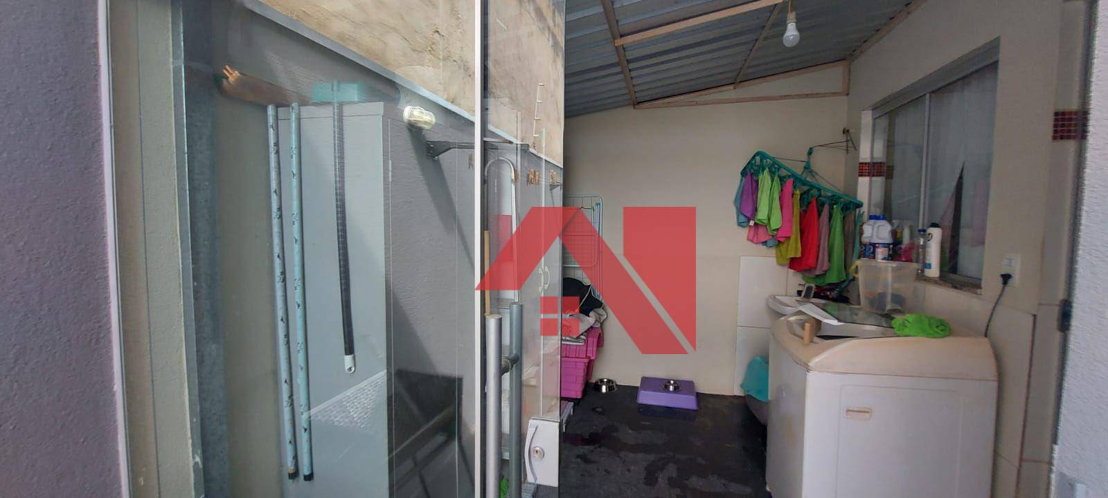 Casa à venda com 3 quartos, 98m² - Foto 10