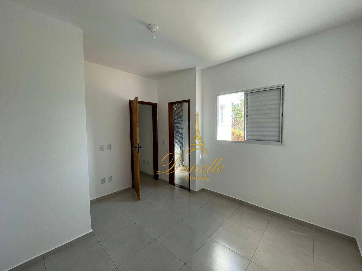 Casa à venda com 2 quartos, 72m² - Foto 12