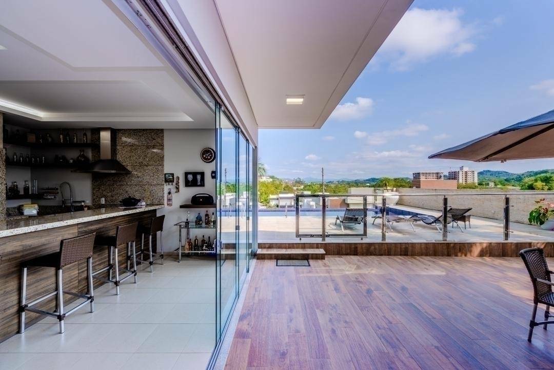 Casa de Condomínio à venda com 4 quartos, 470m² - Foto 2