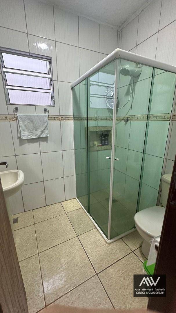 Casa à venda com 2 quartos, 100m² - Foto 12