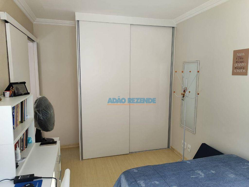 Apartamento à venda com 2 quartos, 56m² - Foto 11