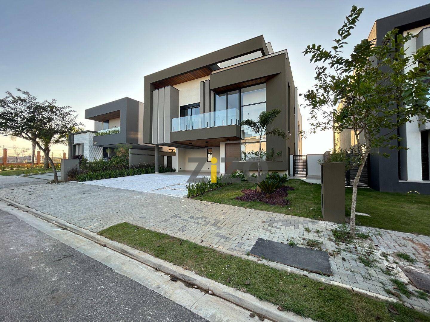 Casa de Condomínio à venda com 5 quartos, 435m² - Foto 2