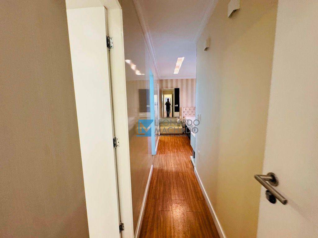 Apartamento à venda com 3 quartos, 220m² - Foto 19