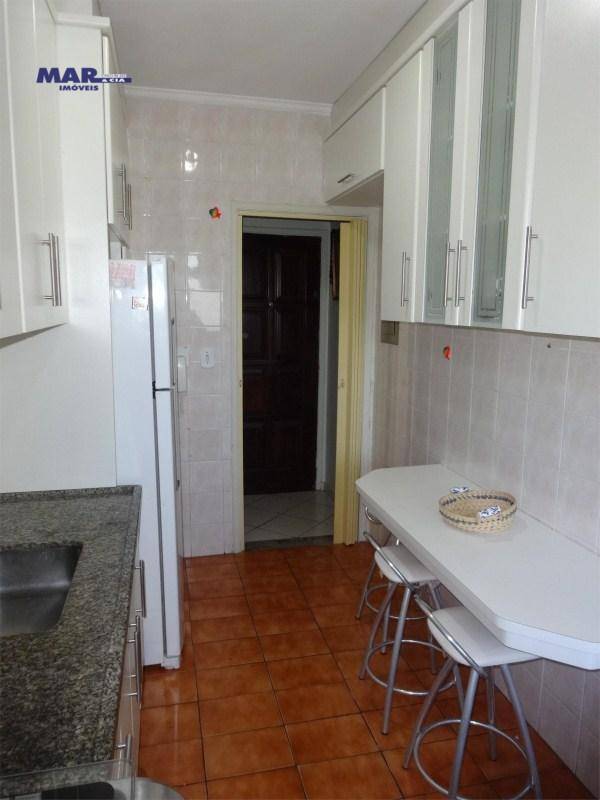 Apartamento à venda com 2 quartos, 75m² - Foto 9