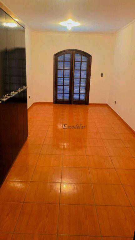 Sobrado à venda com 3 quartos, 200m² - Foto 7