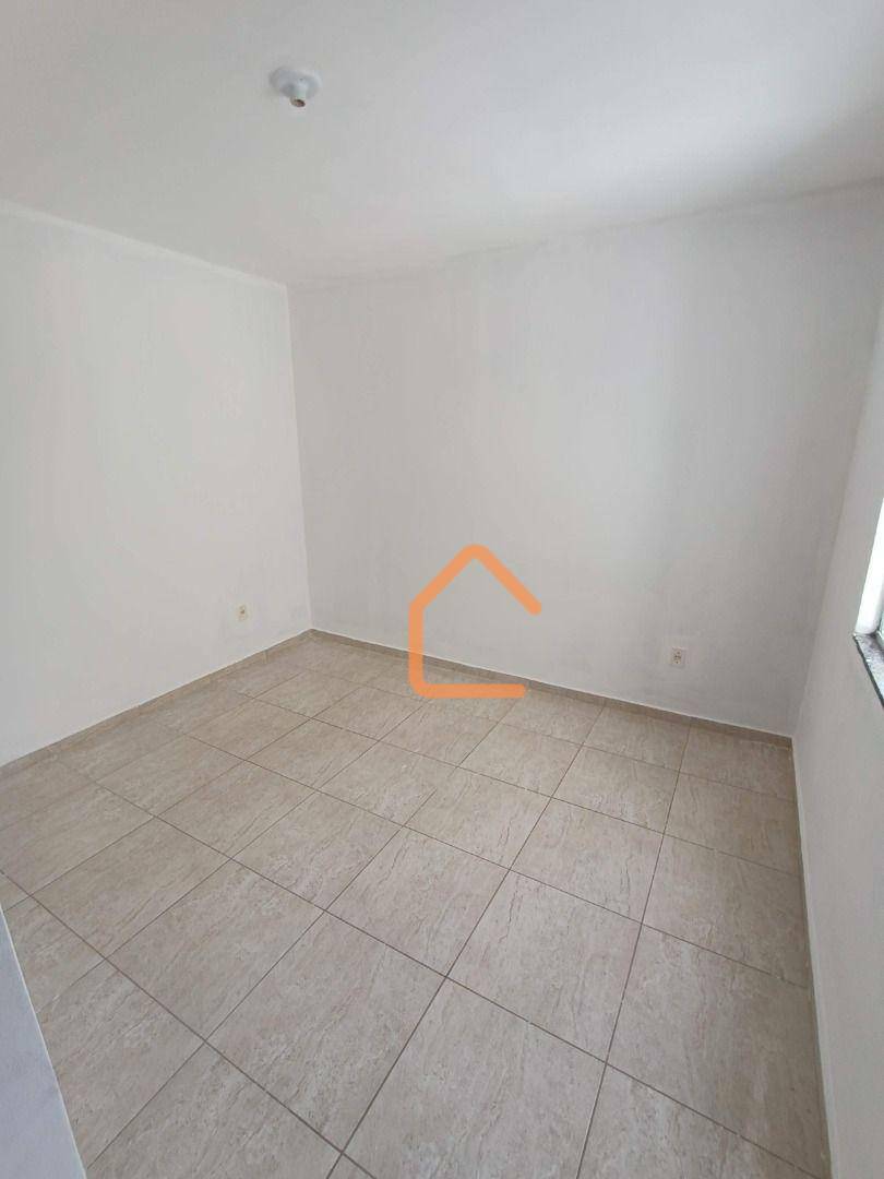 Apartamento para alugar com 2 quartos, 67m² - Foto 4