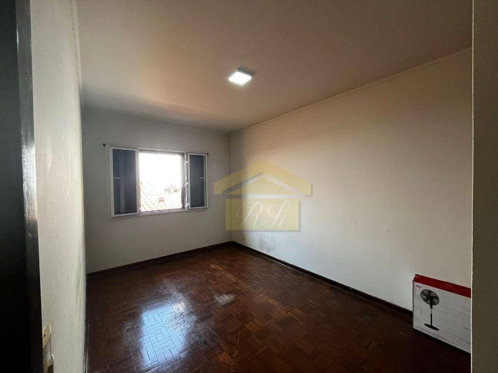 Sobrado à venda e aluguel com 3 quartos, 220m² - Foto 11