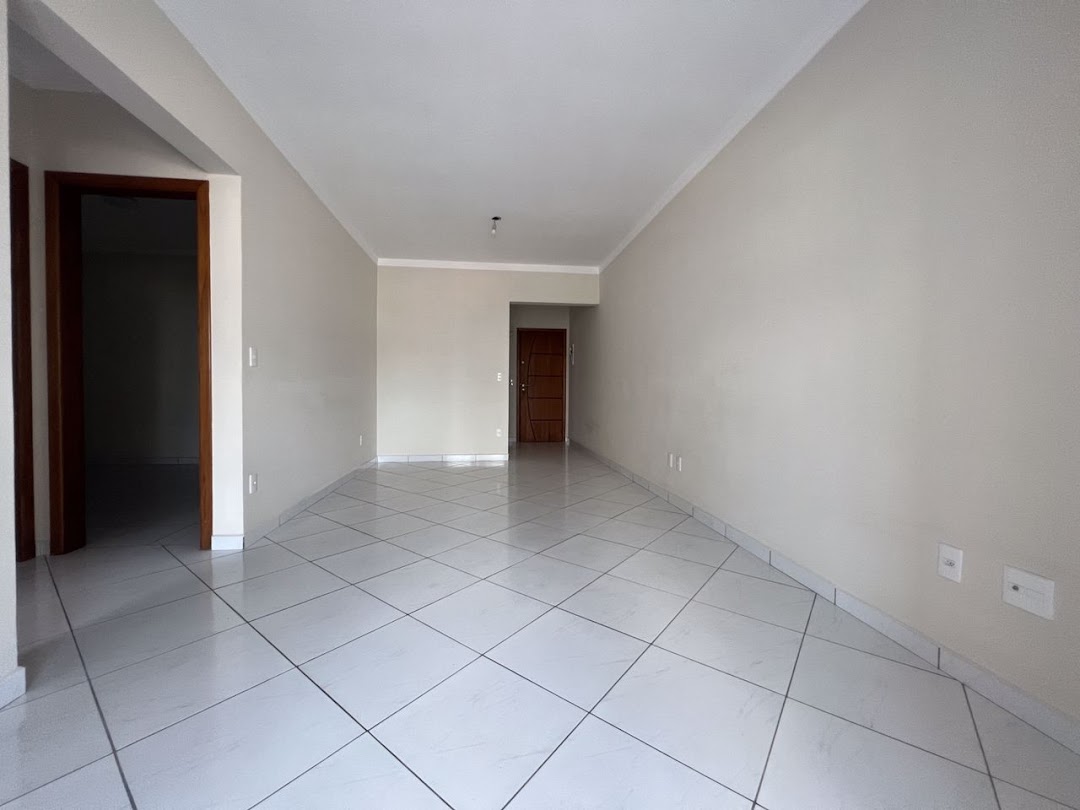 Apartamento à venda com 2 quartos, 78m² - Foto 3