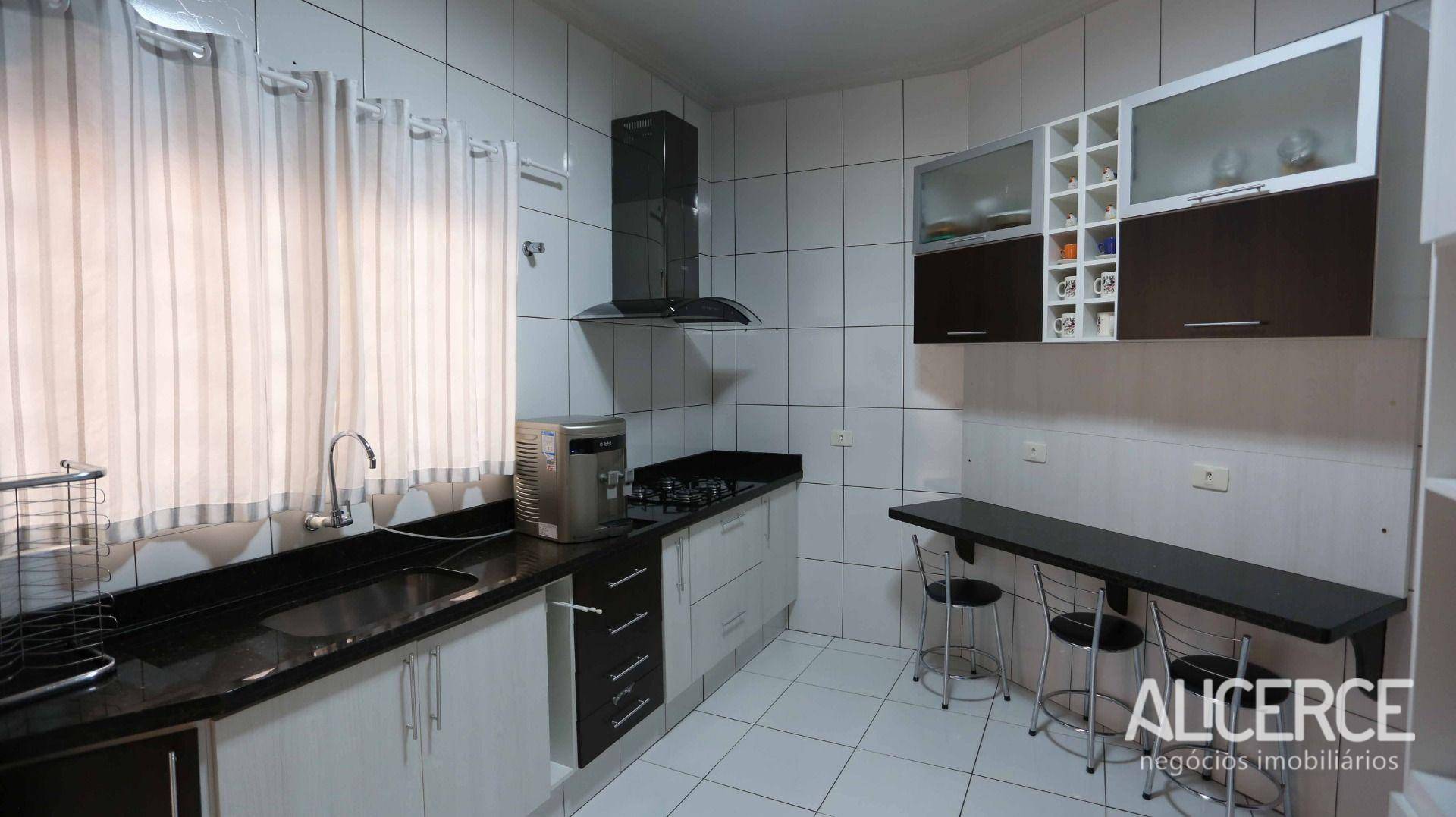 Casa à venda com 3 quartos, 175m² - Foto 13