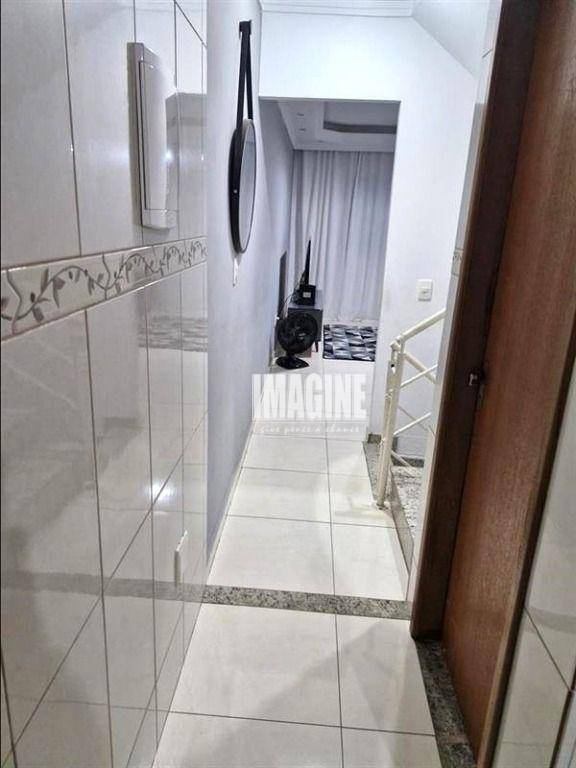 Sobrado à venda com 2 quartos, 112m² - Foto 4