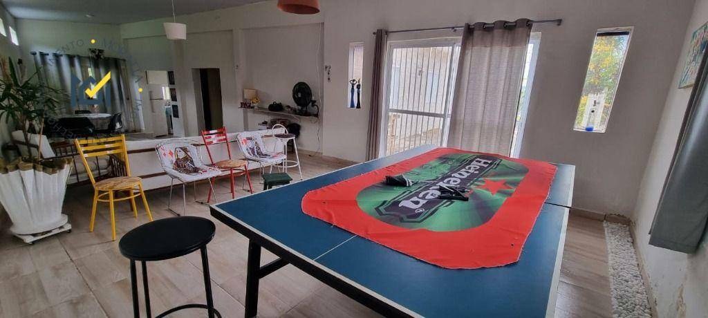 Casa à venda com 4 quartos, 200m² - Foto 13