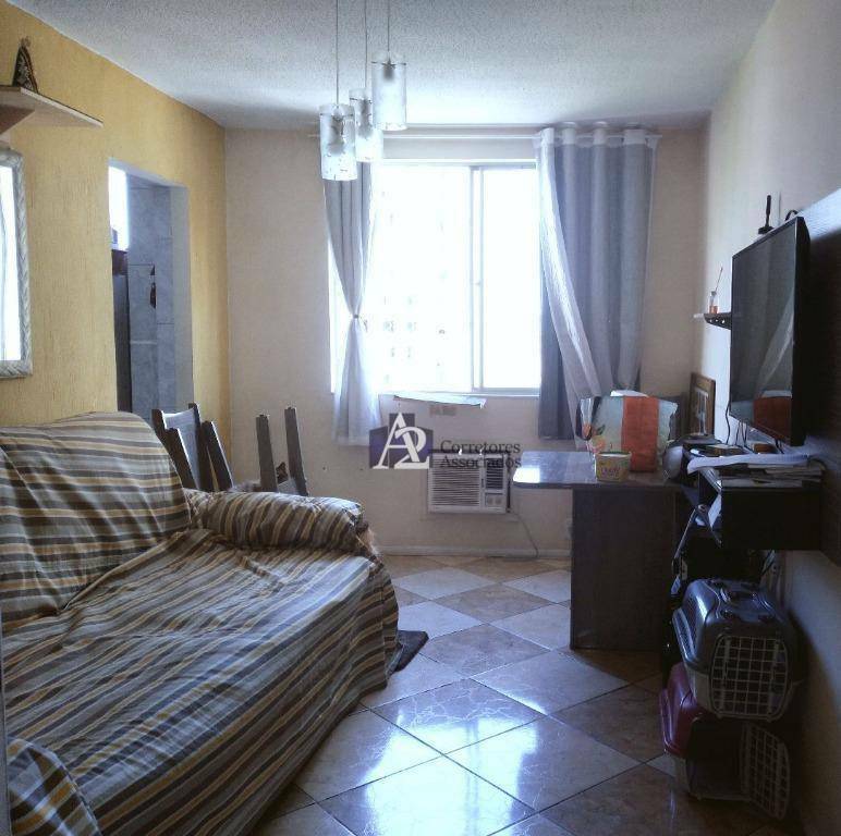 Apartamento à venda com 2 quartos, 43m² - Foto 2