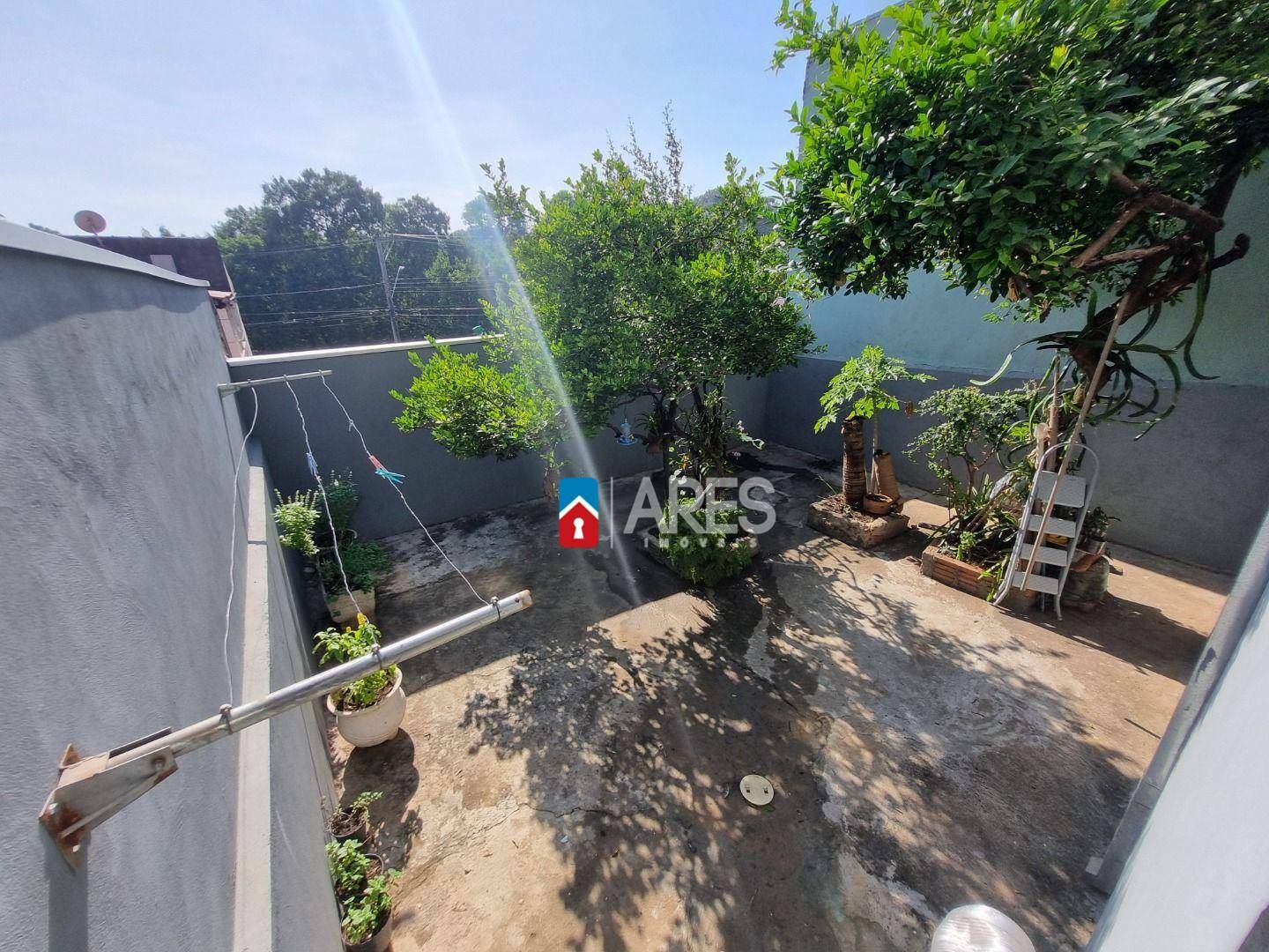 Casa à venda com 3 quartos, 116m² - Foto 18