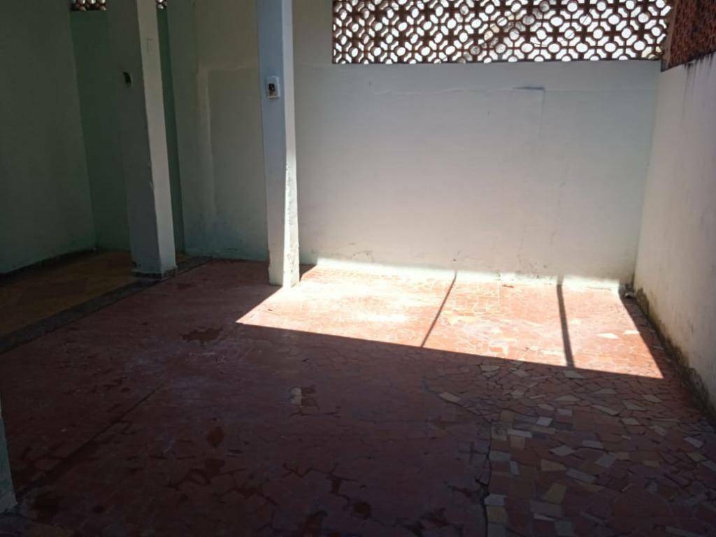 Casa à venda com 3 quartos, 300M2 - Foto 12