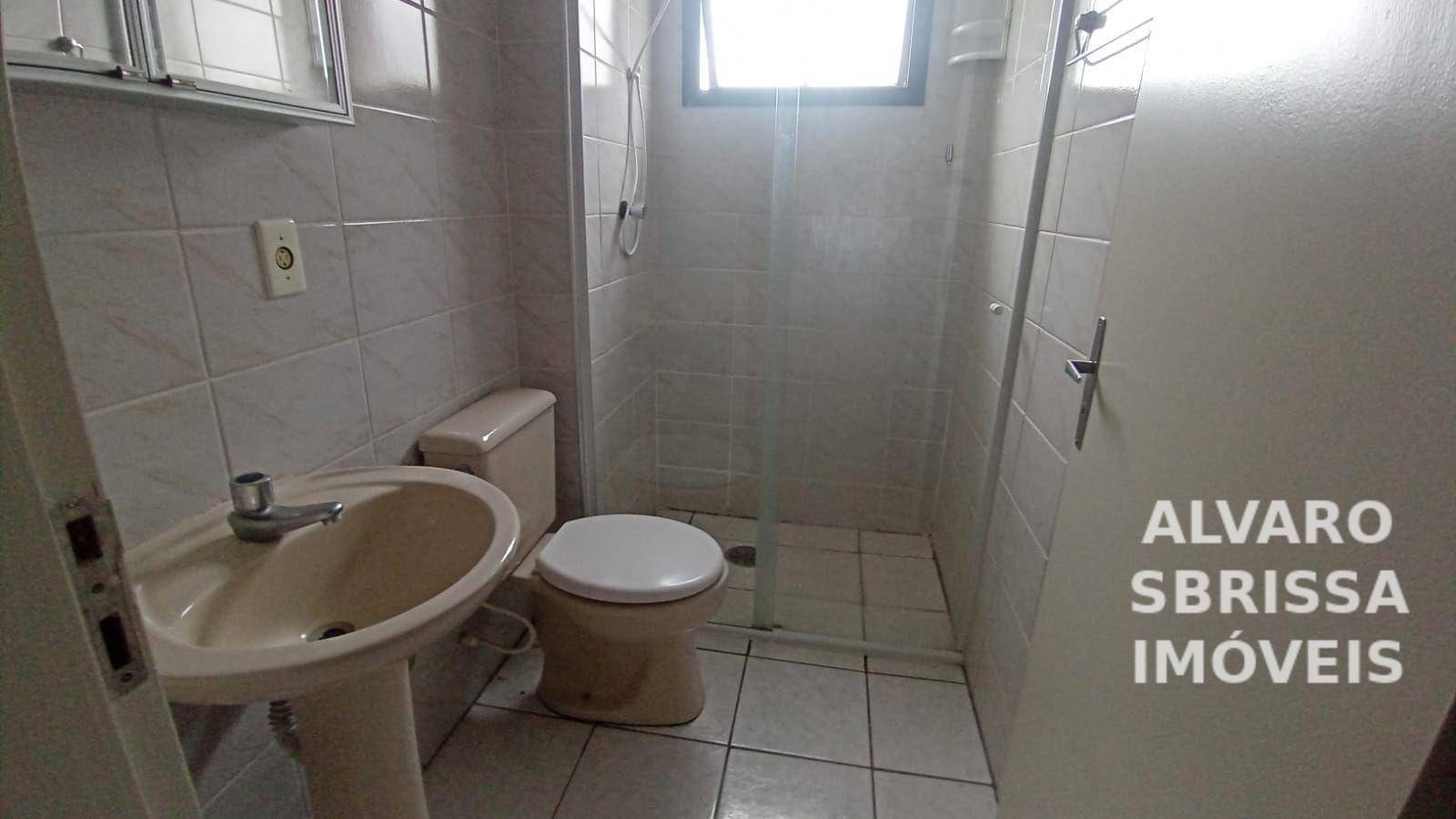 Apartamento para alugar com 2 quartos, 70m² - Foto 8