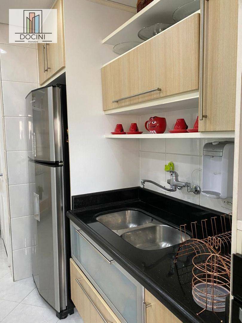 Apartamento à venda com 3 quartos, 182m² - Foto 17