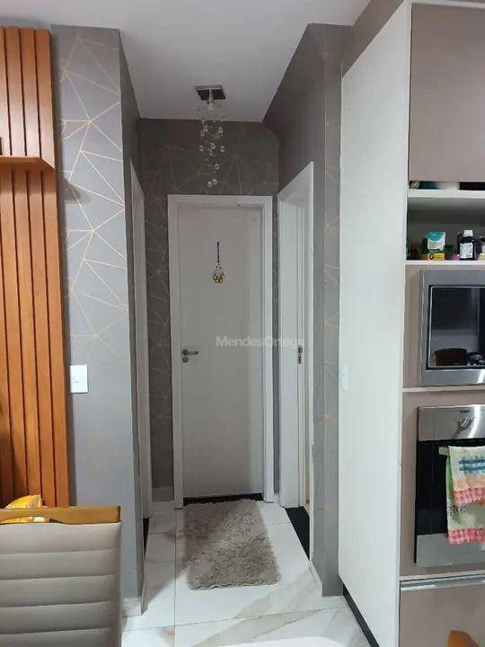 Apartamento à venda com 3 quartos, 106m² - Foto 2