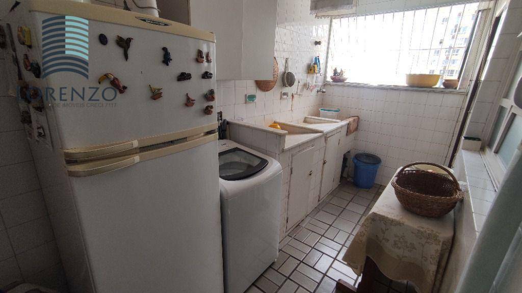 Apartamento à venda com 3 quartos, 145m² - Foto 25