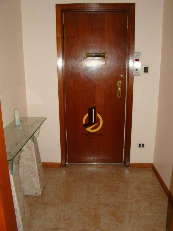 Apartamento à venda com 4 quartos, 235m² - Foto 9